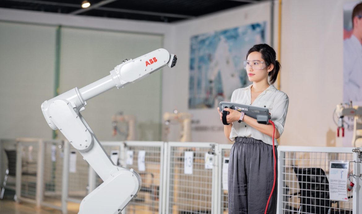 ABB lança novo robô para espaços confinados